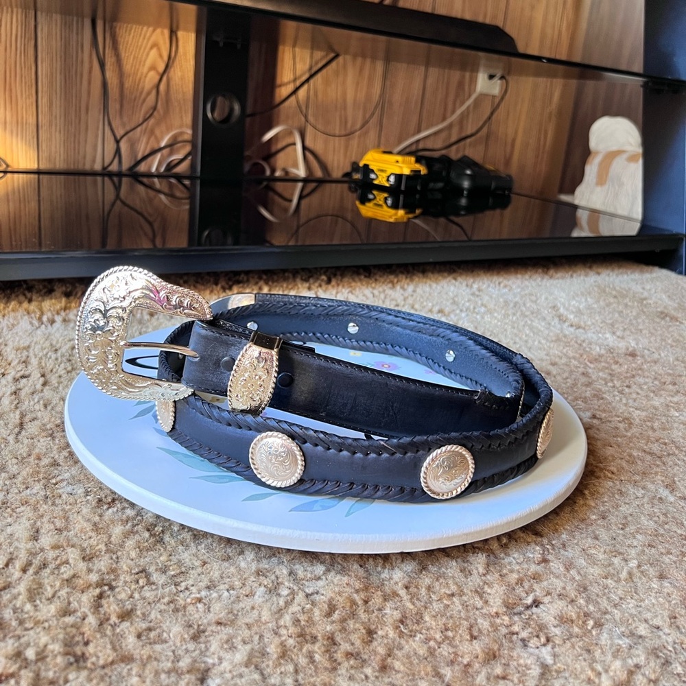 Women’s genuine black leather western belt with a gold-toned buckle and conchos. - Picture 7 of 17